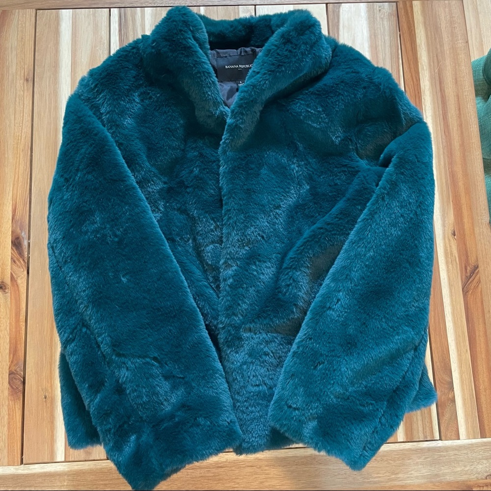 Banana Republic faux fur coat, size large